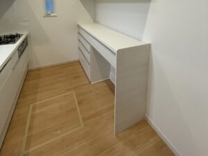 茨城キッチン取付け隊　カップボードの取付け　